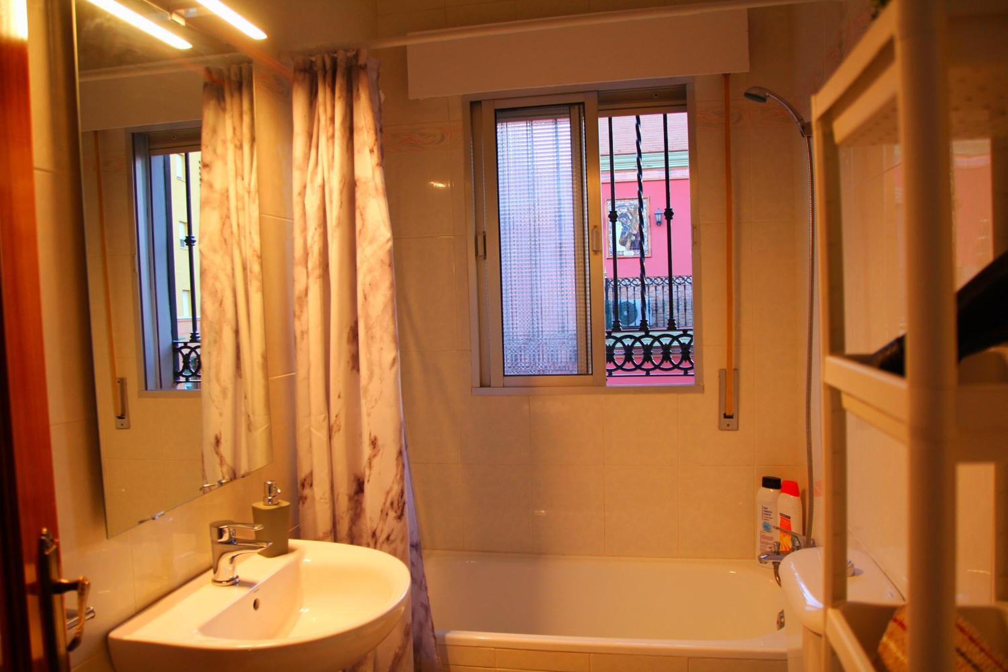 Villa Ahumor Apartamento Entero 20 M Sevilla -6Pax Дос Ерманас Екстериор снимка
